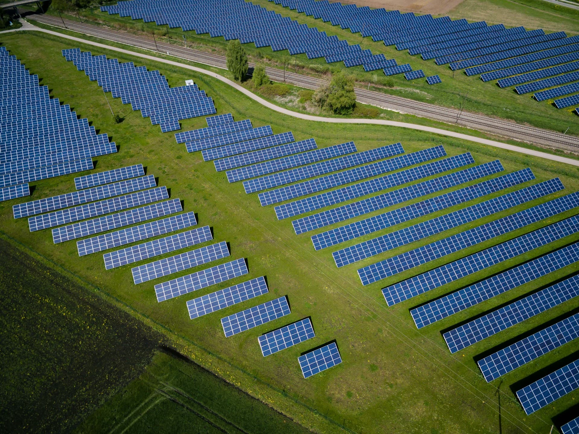 Solar panels with battery storage